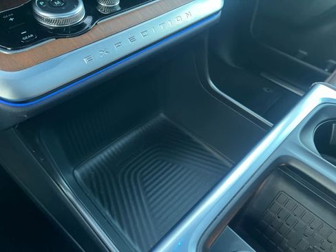 Used 2025 Ford Expedition King Ranch image 47