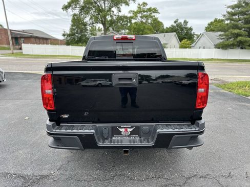 Used 2017 Chevrolet Colorado Z71 AWD/4WD image 6