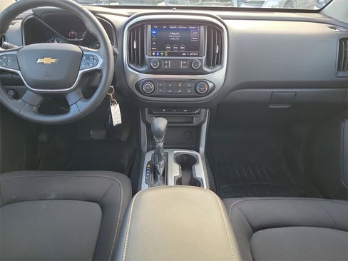 Used 2022 Chevrolet Colorado LT w/ LT Convenience Package image 12