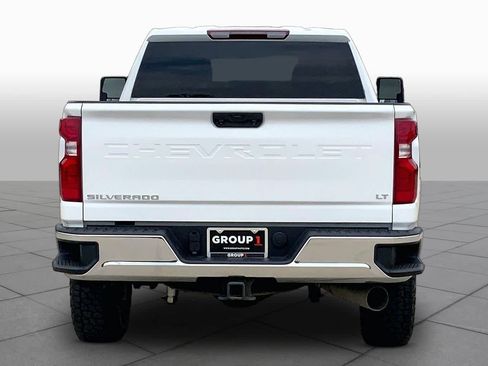 Used 2025 Chevrolet Silverado 2500 LT AWD/4WD image 9
