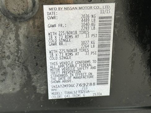 Used 2016 Nissan Rogue SL w/ SL Premium Package image 23