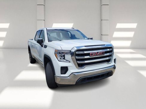 Used 2022 GMC Sierra 1500 SLE image 3