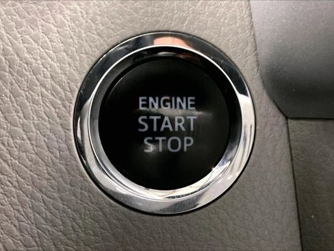 Used 2015 Toyota Highlander Limited image 37