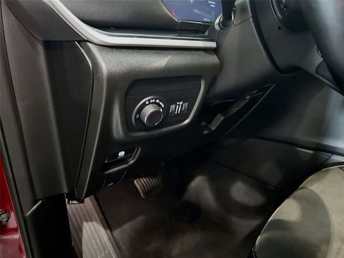 Used 2022 Jeep Grand Cherokee L Laredo RWD image 7