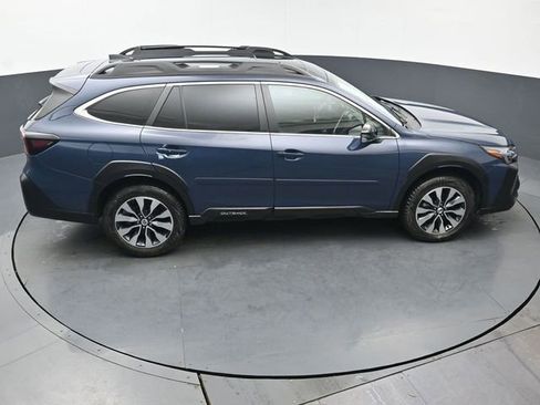 Used 2024 Subaru Outback Limited AWD/4WD image 43