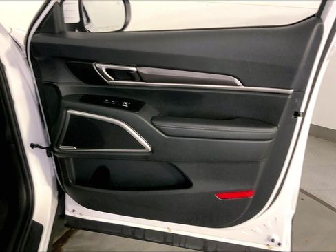 Certified 2025 Kia Telluride S FWD image 25