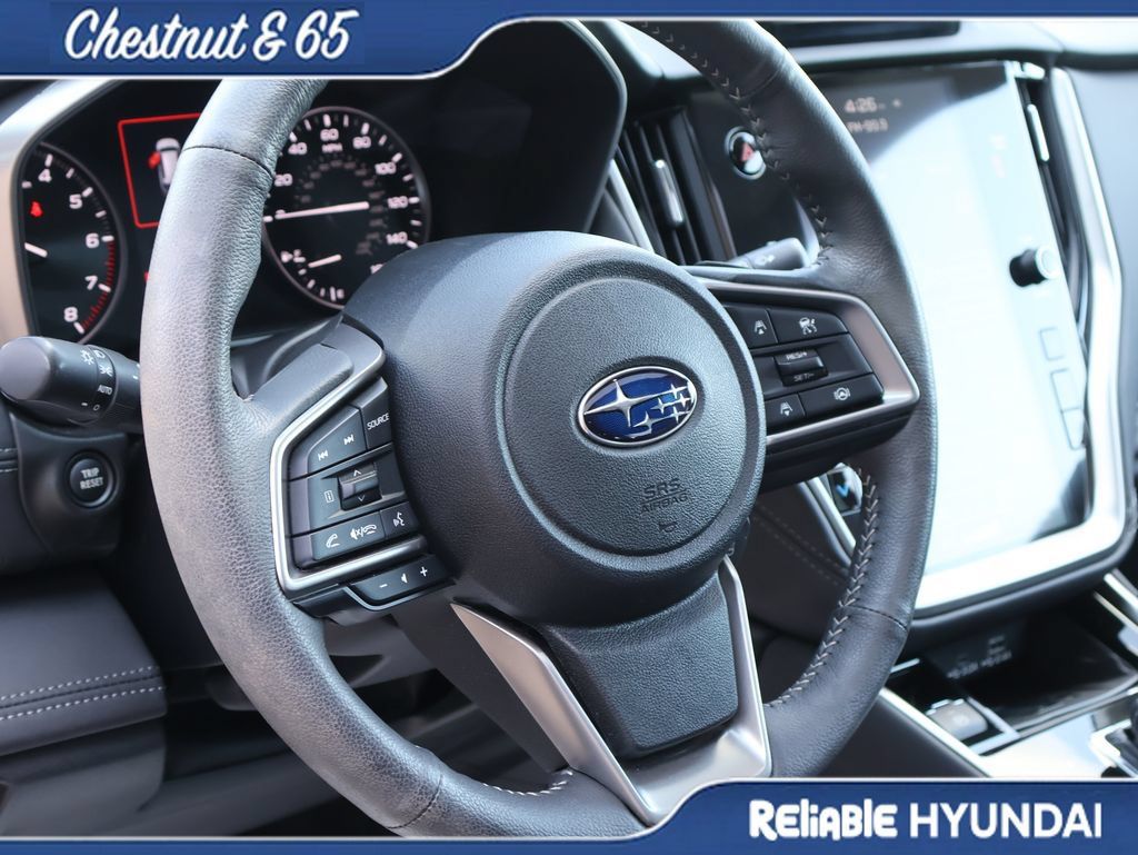 Used 2025 Subaru Outback Limited AWD/4WD image 25