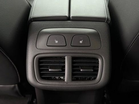 Used 2022 Buick Envision Avenir w/ Technology Package II image 23