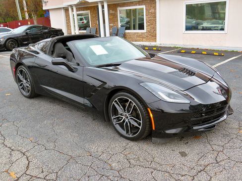Used 2019 Chevrolet Corvette Stingray Coupe w/ 2LT Preferred Equipment Group image 8
