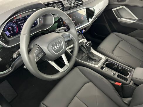 New 2025 Audi Q3 2.0T Premium image 9