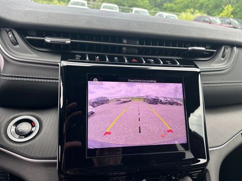 New 2025 Jeep Grand Cherokee 4WD image 12