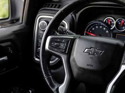 Used 2019 Chevrolet Silverado 1500 LT Trail Boss AWD/4WD image 20