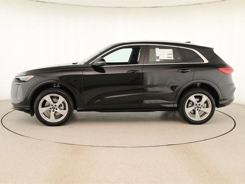 New 2025 Audi Q5 Premium Plus image 2