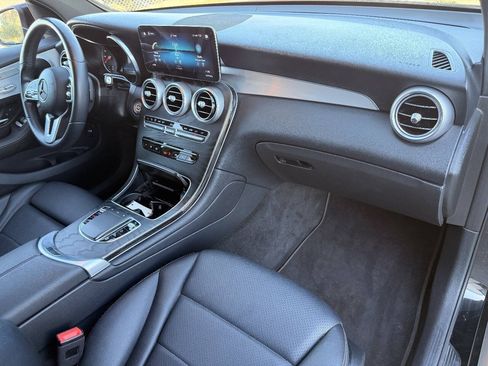 Used 2022 Mercedes-Benz GLC 300 image 36