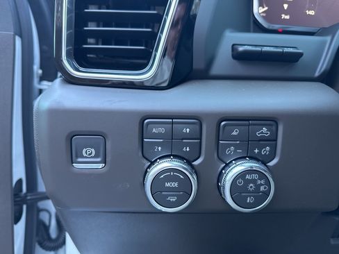 New 2026 GMC Sierra 2500 Denali w/ Denali Reserve Package image 25