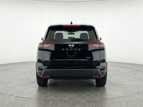 Used 2025 Nissan Rogue SV image 7