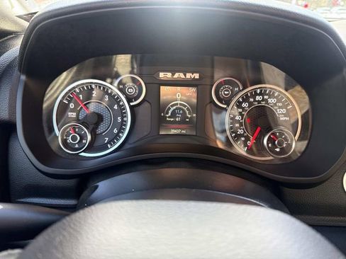 Used 2024 RAM 2500 Big Horn image 32