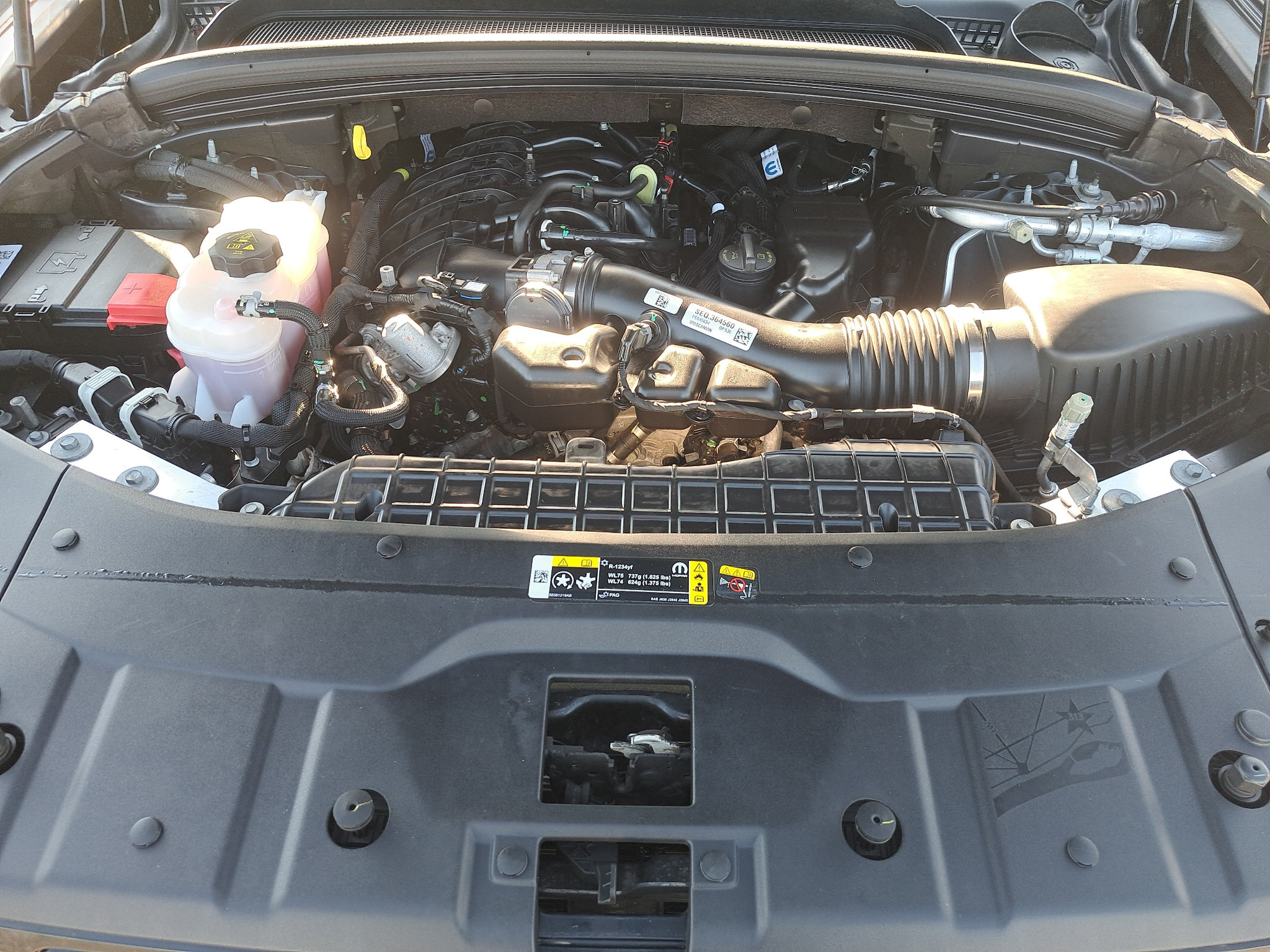 Certified 2023 Jeep Grand Cherokee Limited w/ Trailer Tow Prep Group (B) AWD/4WD image 30