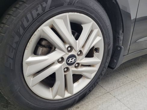 Used 2019 Hyundai Elantra SEL w/ Winter Weather Package image 31