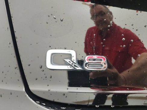 Used 2019 Audi Q8 Prestige image 22