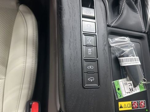 New 2026 Lexus LX 600 4WD w/ Luxury Package image 25