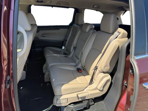 Used 2019 Honda Odyssey EX-L image 16