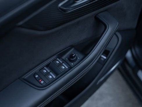 Used 2022 Audi RS Q8 4.0T image 54