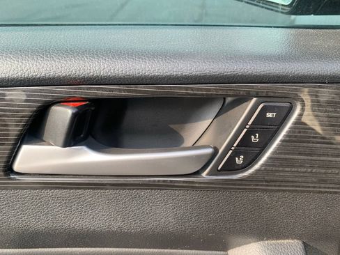 Used 2018 Hyundai Sonata Limited FWD image 32