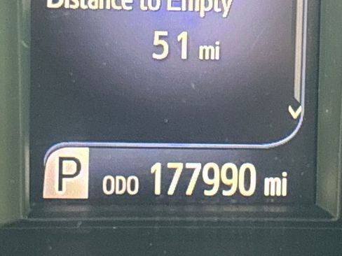 Used 2016 Toyota Camry LE image 22