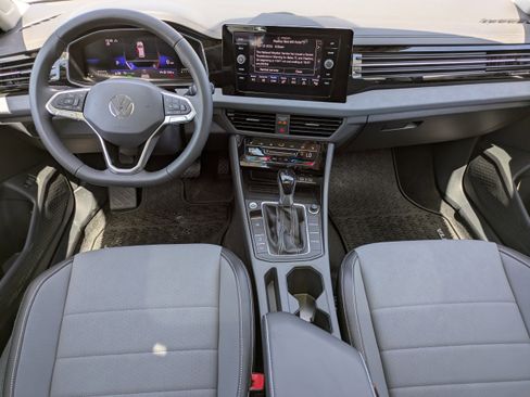 New 2026 Volkswagen Jetta SE FWD image 14