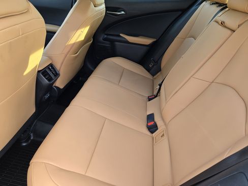 Certified 2023 Lexus UX 250h FWD w/ Accessory Package (Z2) image 38