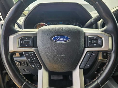 Used 2022 Ford F350 Platinum AWD/4WD image 22