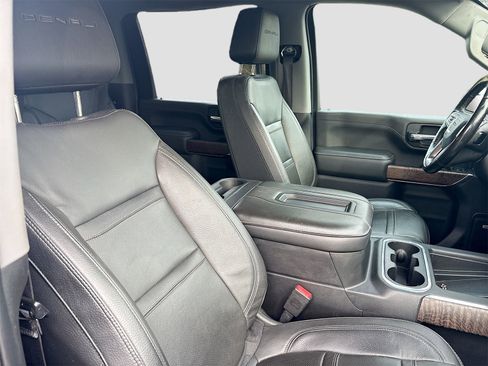 Used 2022 GMC Sierra 2500 Denali w/ Denali Black Diamond Edition image 29