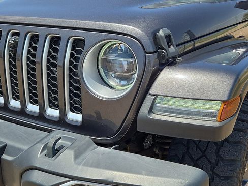 Used 2021 Jeep Wrangler Unlimited Sahara AWD/4WD image 9