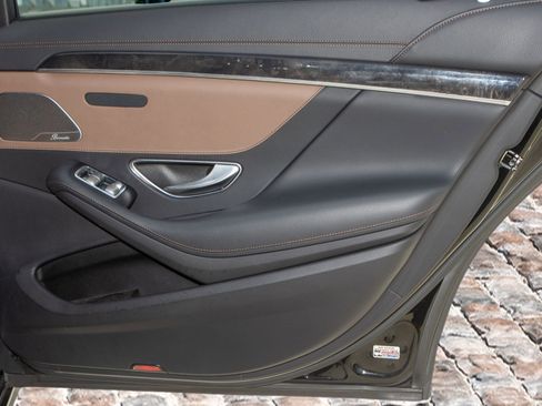 Used 2018 Mercedes-Benz S 450 4MATIC Sedan w/ Premium Package image 14