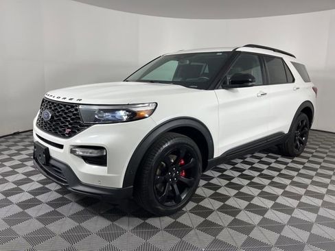 Used 2024 Ford Explorer ST w/ Equipment Group 401A AWD/4WD image 4