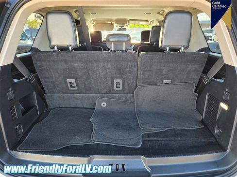Certified 2024 Ford Expedition XLT image 12