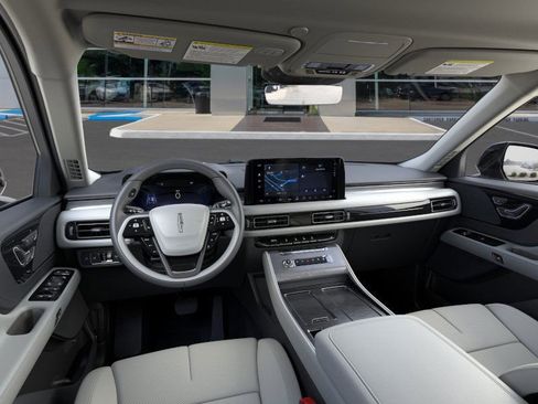 New 2026 Lincoln Aviator 2WD image 9