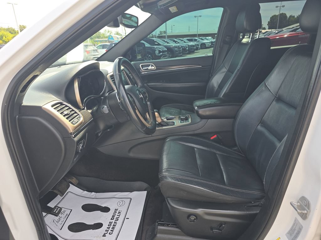 Used 2017 Jeep Grand Cherokee Limited AWD/4WD image 24