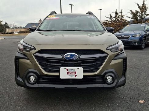Certified 2025 Subaru Outback Premium image 2