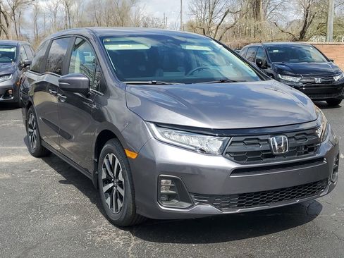 New 2026 Honda Odyssey EX-L image 2