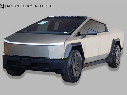 Used 2024 Tesla Cybertruck Cyberbeast AWD/4WD image 6