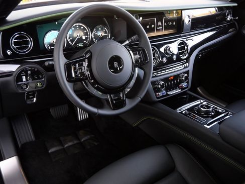 Used 2023 Rolls-Royce Ghost image 17