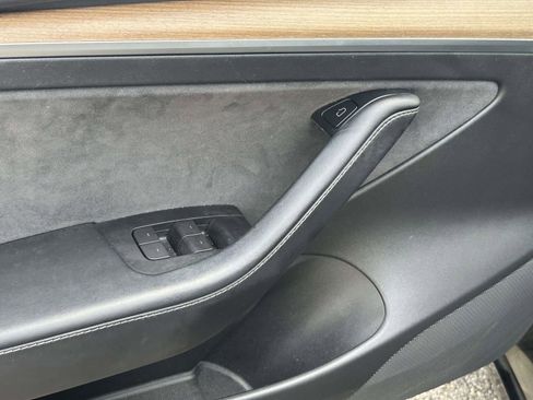 Used 2021 Tesla Model 3 Long Range image 12