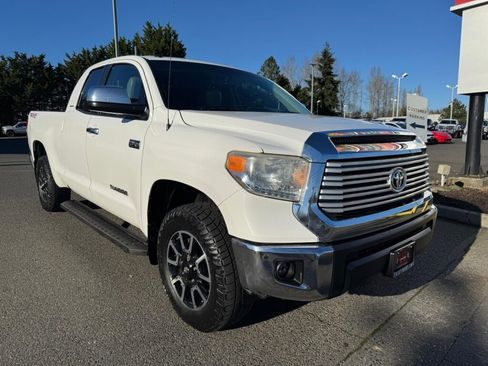 Used 2015 Toyota Tundra Limited w/ Limited Premium Package image 7