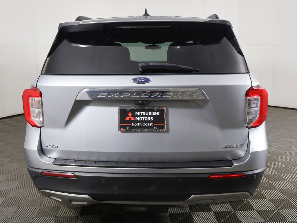 Used 2022 Ford Explorer XLT AWD/4WD image 12
