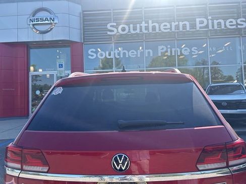 Used 2021 Volkswagen Atlas SEL Premium AWD/4WD image 4