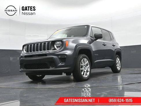Used 2023 Jeep Renegade Latitude AWD/4WD image 39