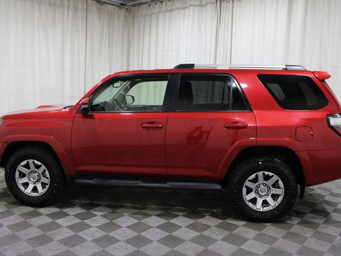 Used 2016 Toyota 4Runner Trail Premium AWD/4WD image 31