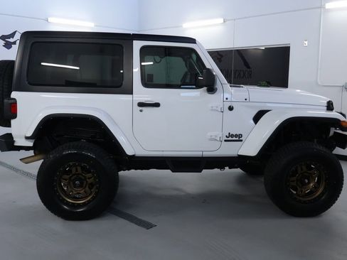 Used 2021 Jeep Wrangler Sport AWD/4WD image 8
